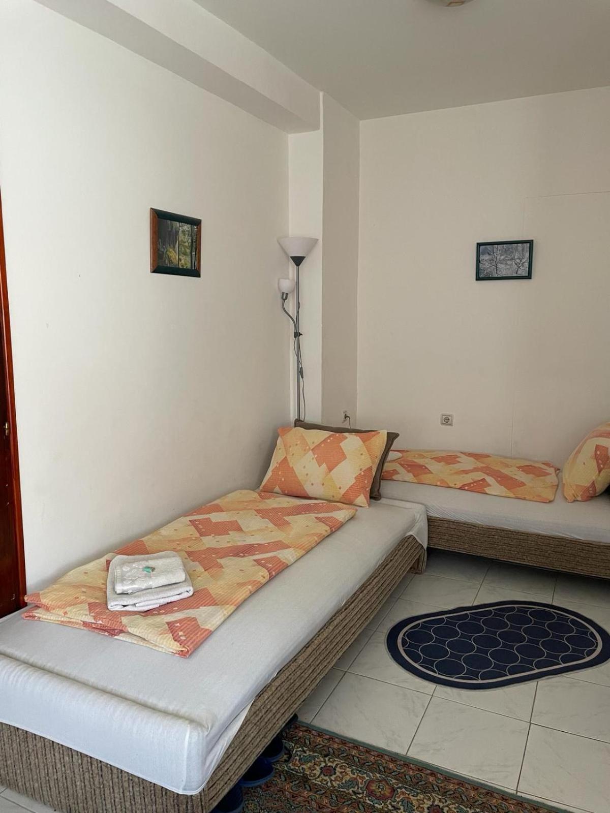 Nela Apartmani Ниш Экстерьер фото
