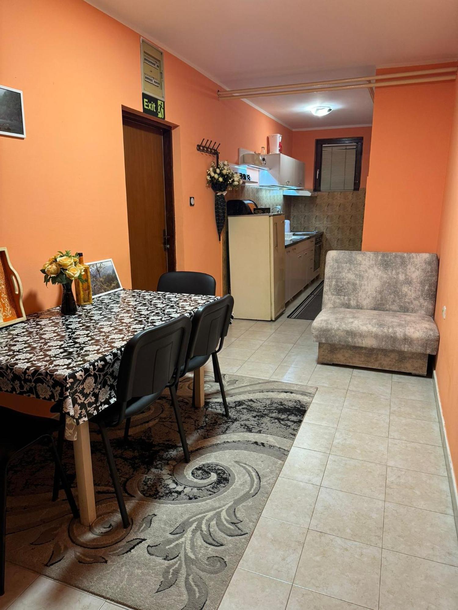 Nela Apartmani Ниш Экстерьер фото