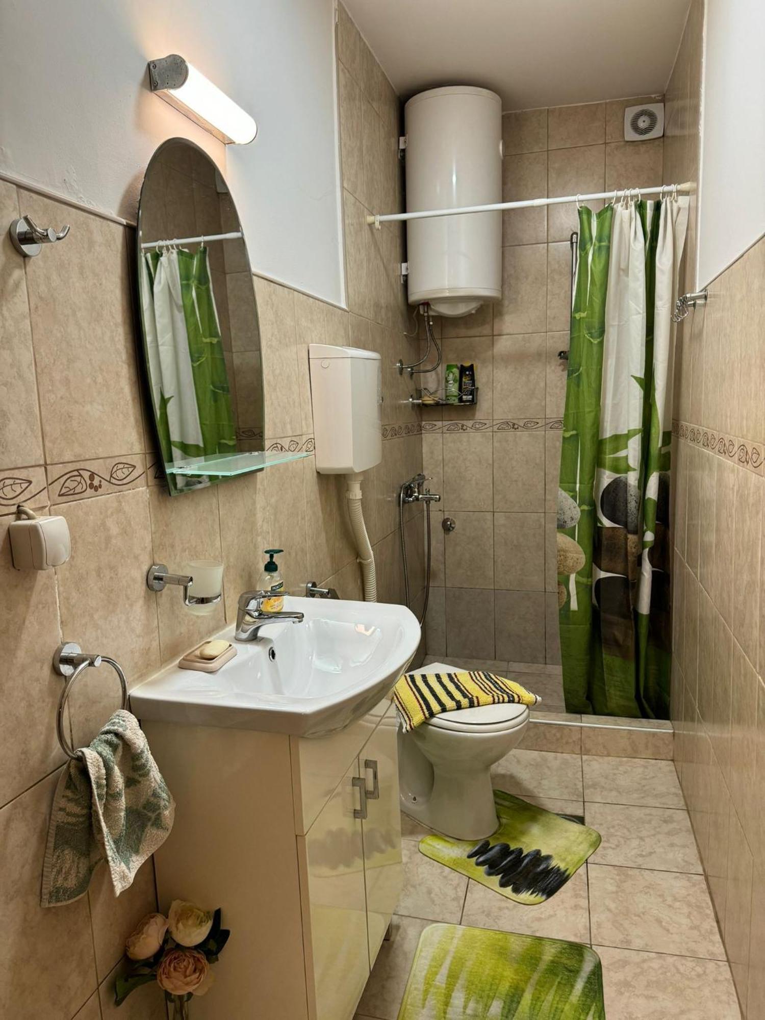Nela Apartmani Ниш Экстерьер фото