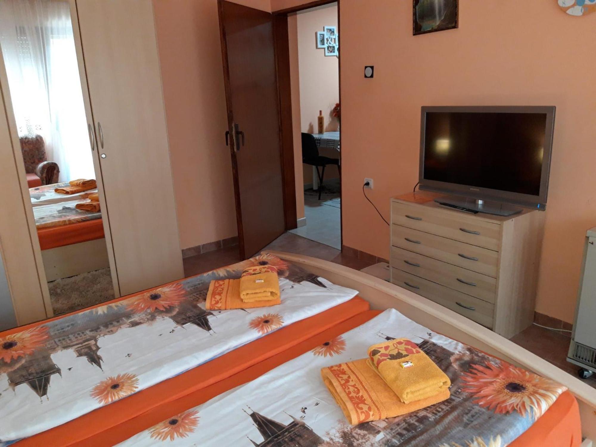 Nela Apartmani Ниш Экстерьер фото